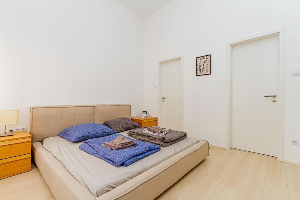 Luminous Design Apartment - W18 บูดาเปสต์ ภายนอก รูปภาพ