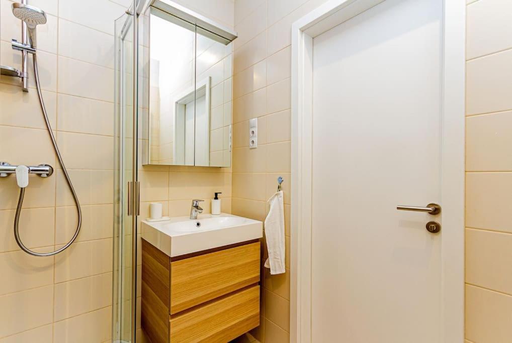 Luminous Design Apartment - W18 บูดาเปสต์ ภายนอก รูปภาพ