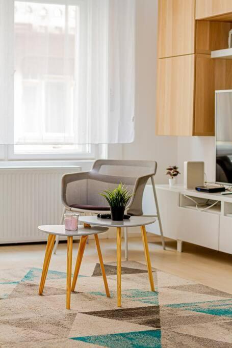 Luminous Design Apartment - W18 บูดาเปสต์ ภายนอก รูปภาพ