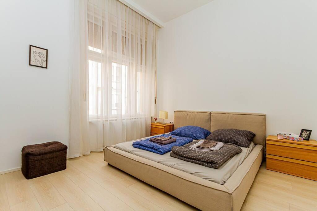 Luminous Design Apartment - W18 บูดาเปสต์ ภายนอก รูปภาพ