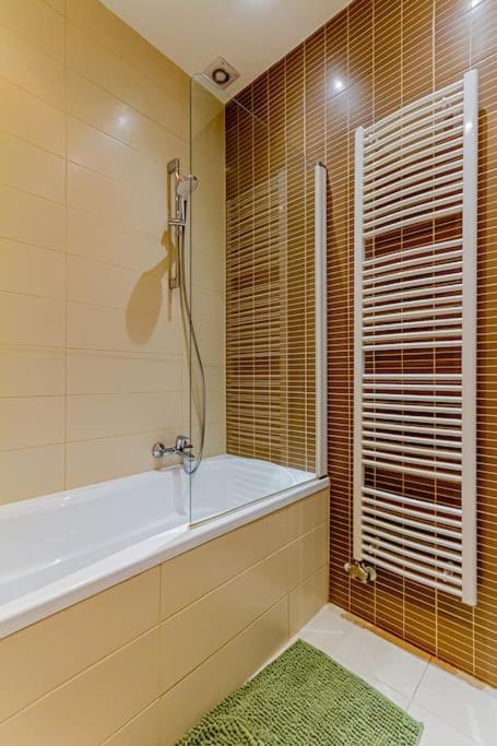 Luminous Design Apartment - W18 บูดาเปสต์ ภายนอก รูปภาพ